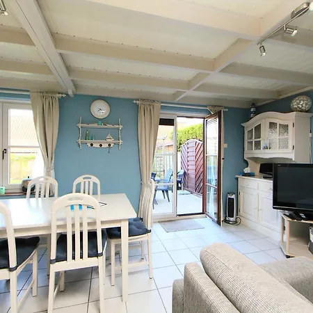 Vakantiehuis Holiday Noordzeepark Zeewind.2 *