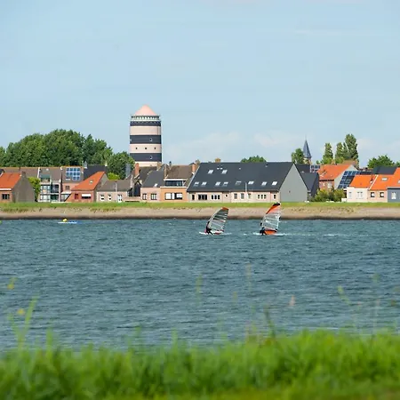 Holiday Noordzeepark Zeewind.2 Semesterbostad